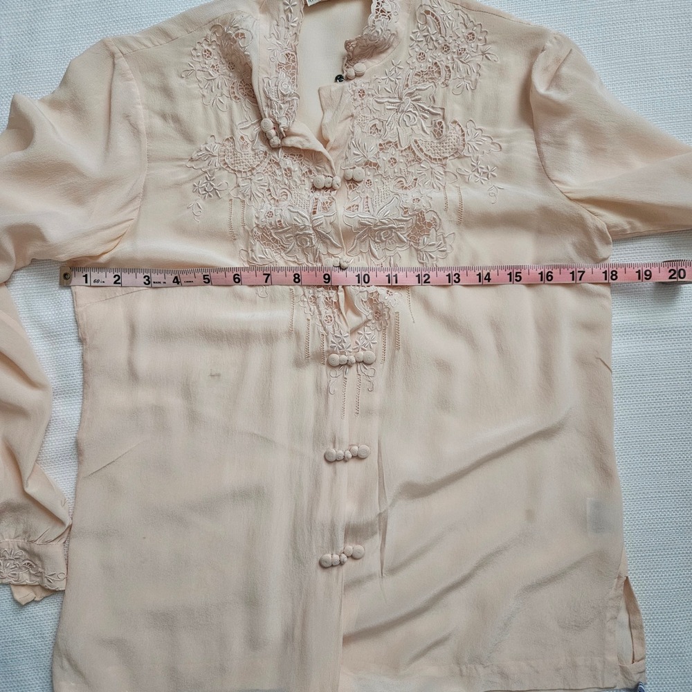 80s Peony Silk Blouse Women Hand Embroidered Floral Lace Timeless Asian Size 36 - Picture 7 of 8